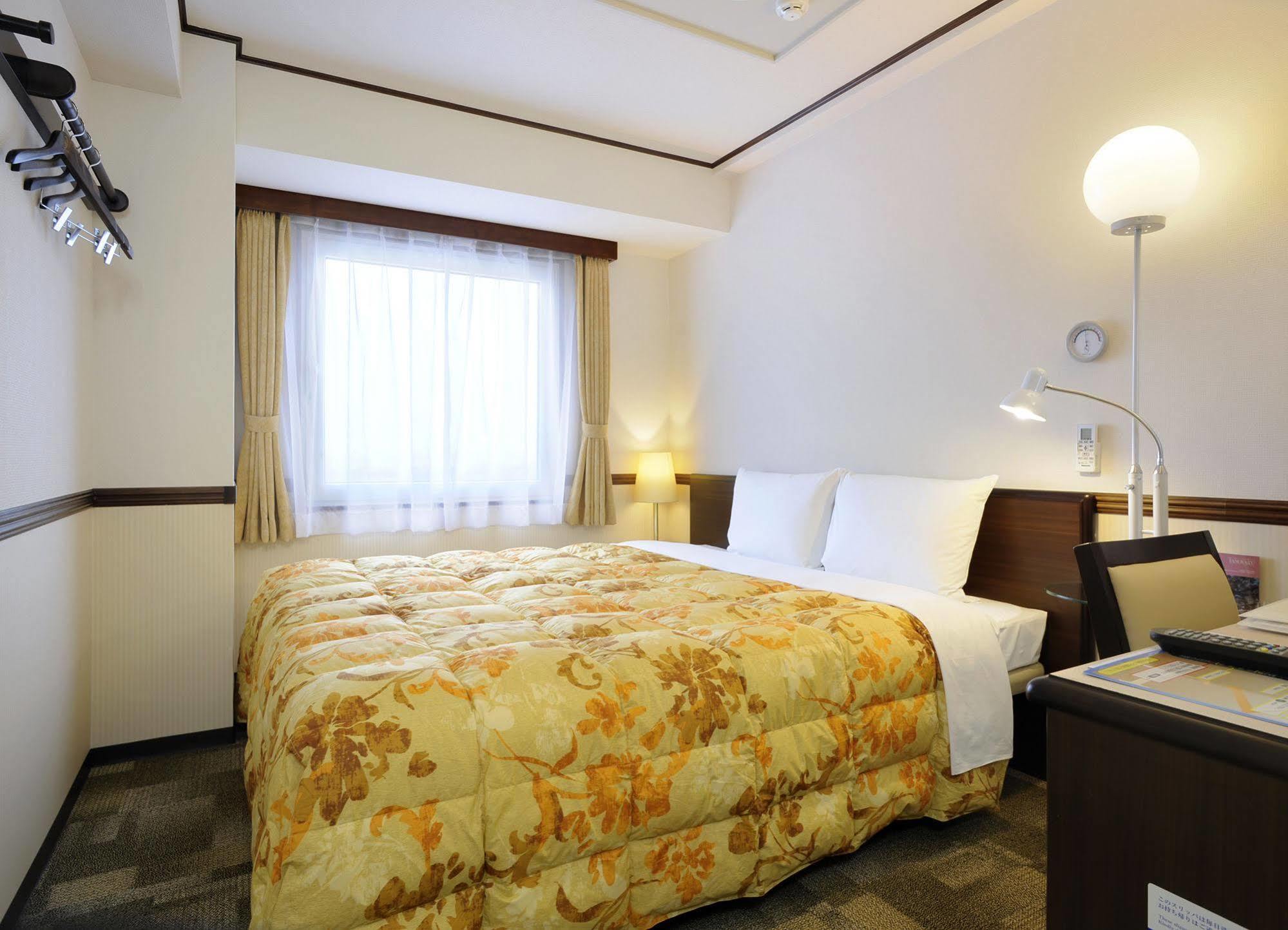 Toyoko Inn Izumo-Shi Ekimae Exterior foto