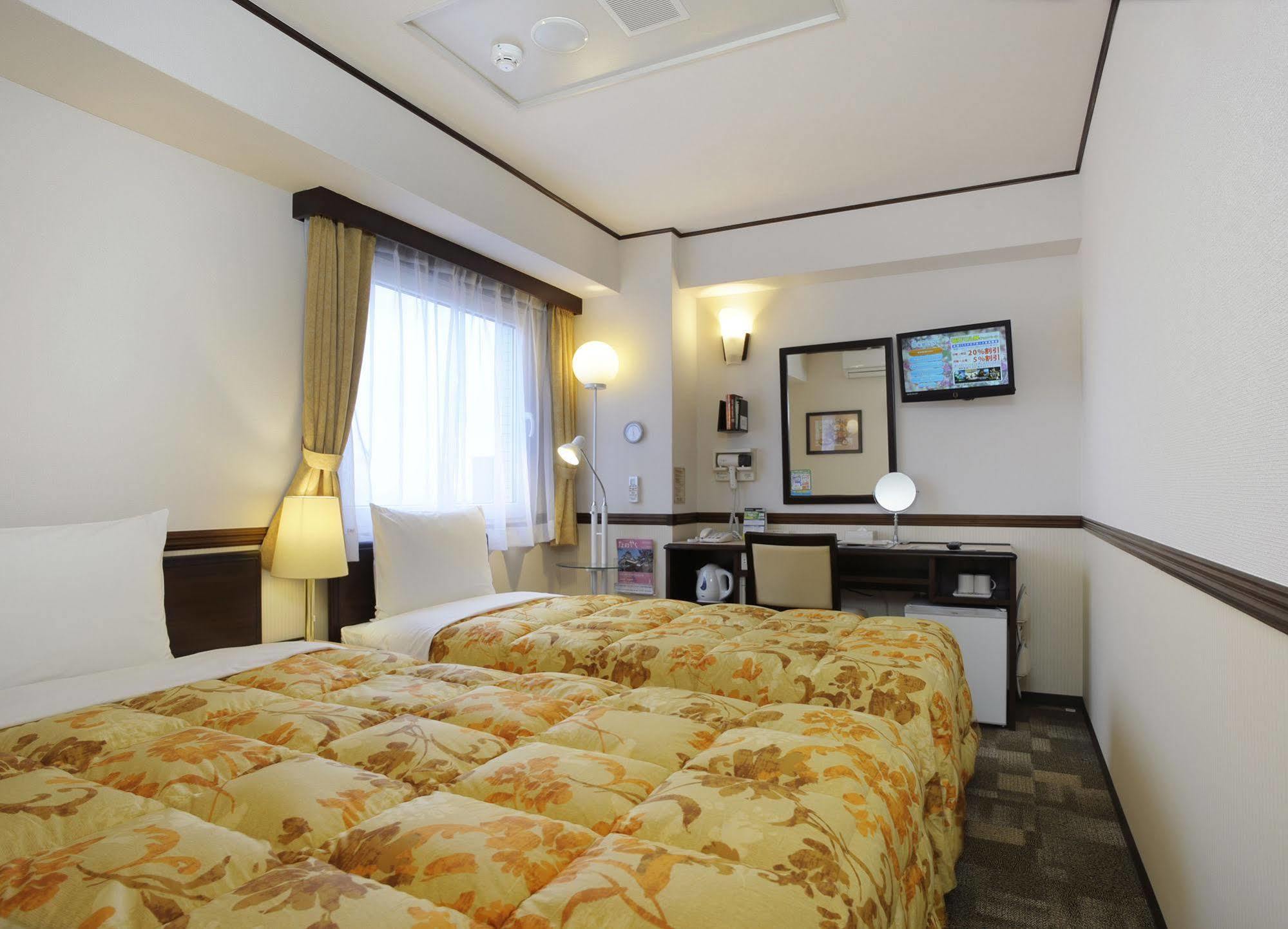 Toyoko Inn Izumo-Shi Ekimae Exterior foto