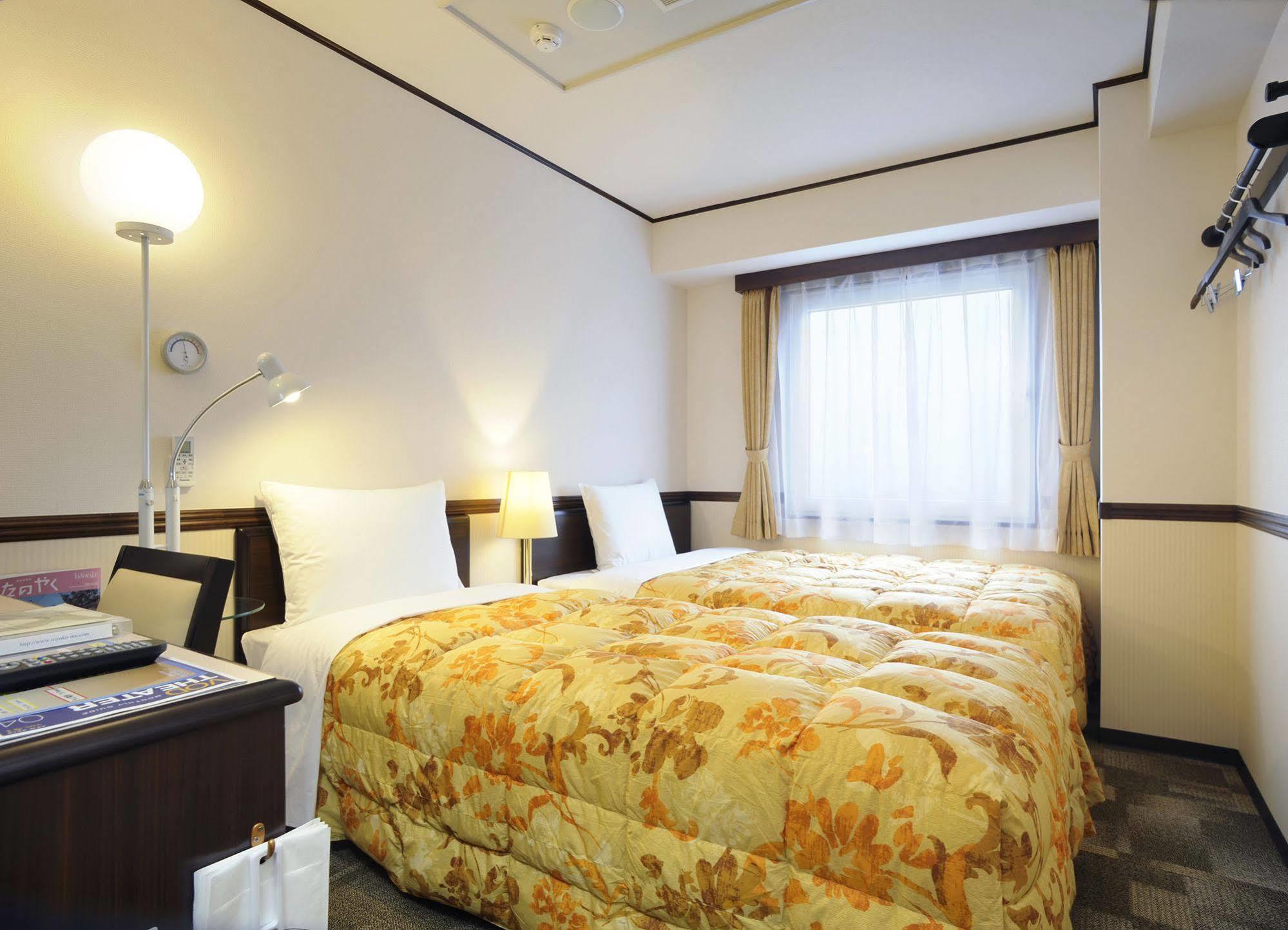 Toyoko Inn Izumo-Shi Ekimae Exterior foto