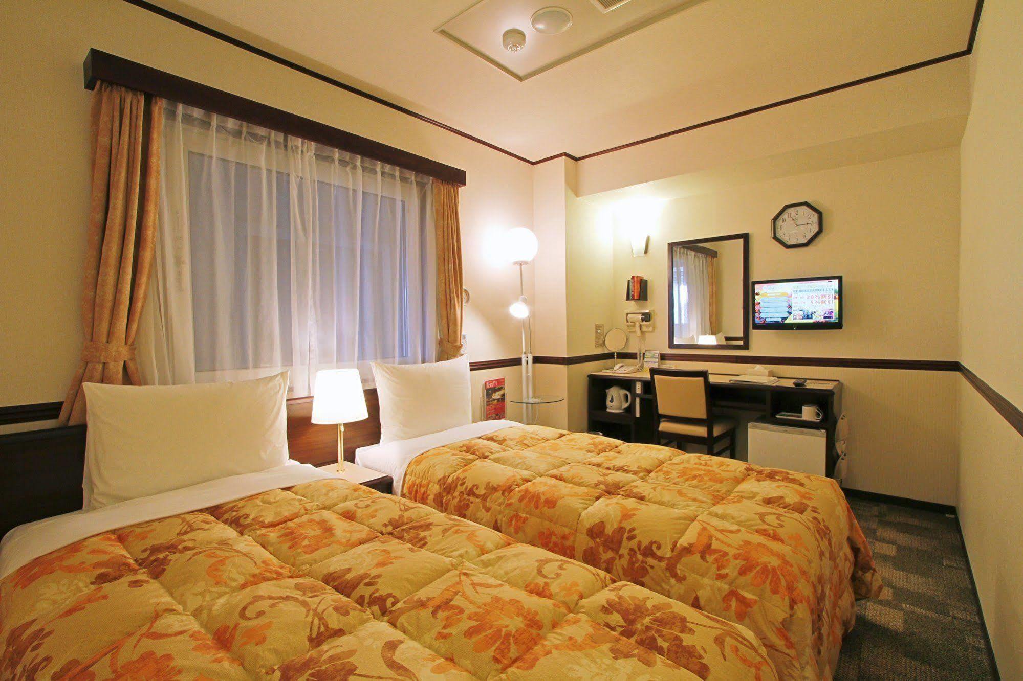 Toyoko Inn Izumo-Shi Ekimae Exterior foto